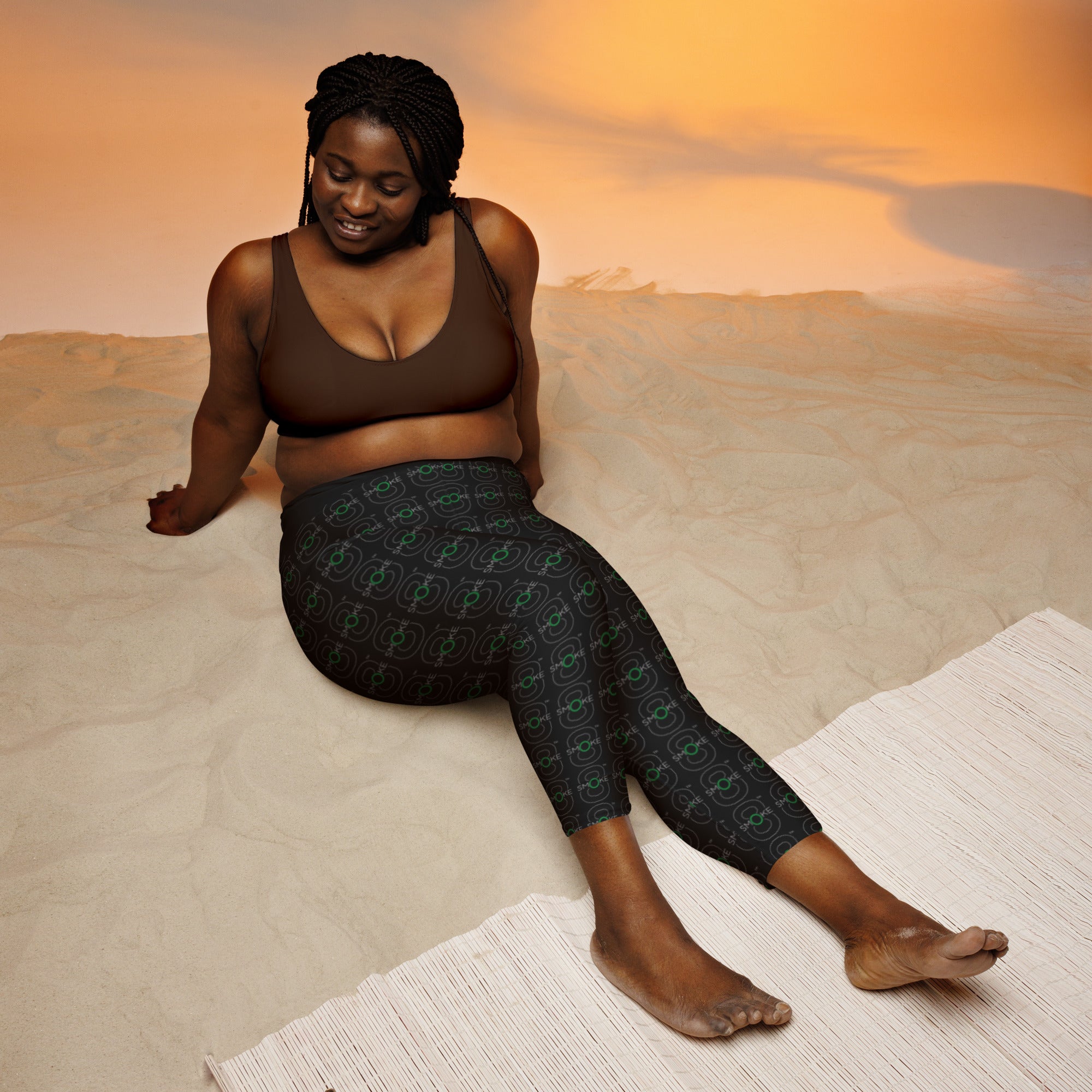 8TH Smoke - Yoga Capri Leggings